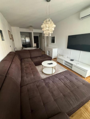 Nova Otoka Apartment